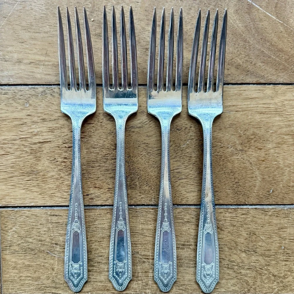 4pc VTG 30s Antique National Silver Company Silver Plate MARTINIQUE Dinner Forks
